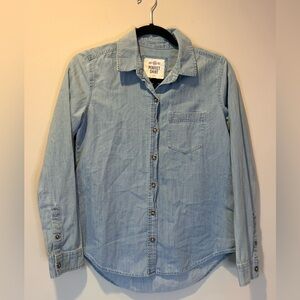 Women’s Long Sleeve Blue 100% Cotton Denim Perfect Shirt Size Small Classic
